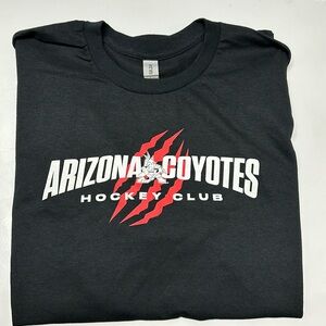 NWOT Arizona Coyotes Hockey Club Tee